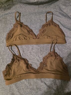 SKIMS BRALETTE SIZE XL SET OF 2